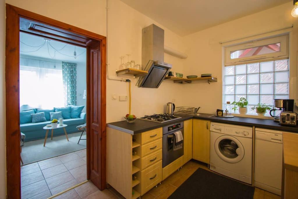 Teubel Apartman 2 Székesfehérvár Esterno foto