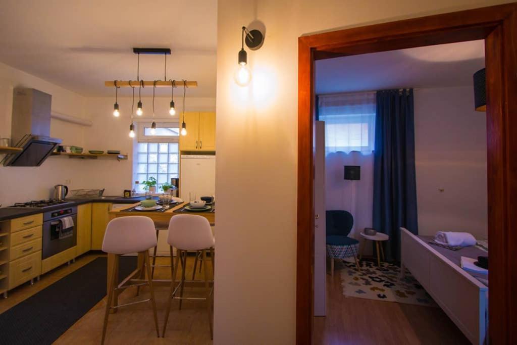 Teubel Apartman 2 Székesfehérvár Esterno foto